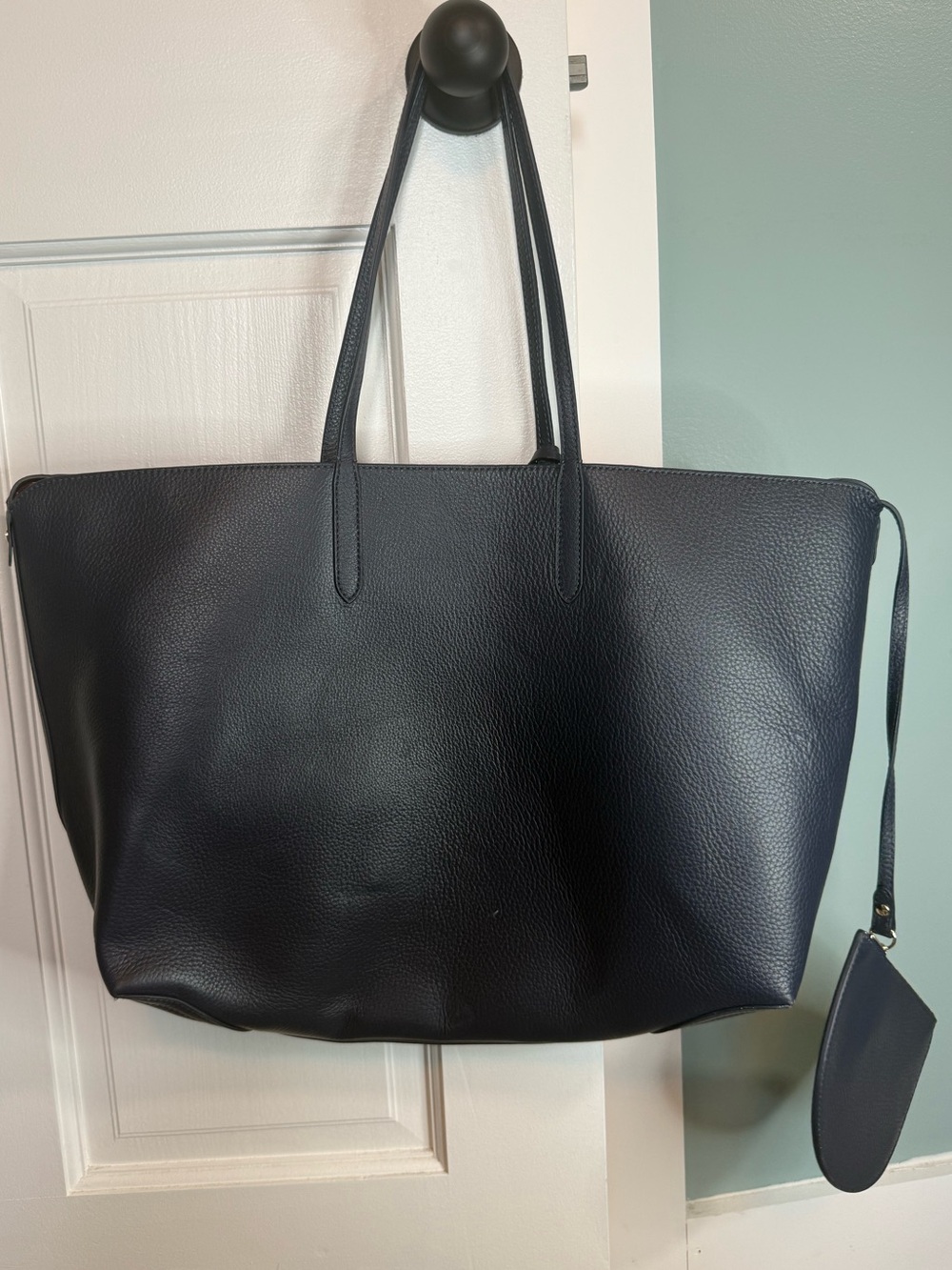 Draper James Pebble Leather Tote Bag - Picture 3 of 3